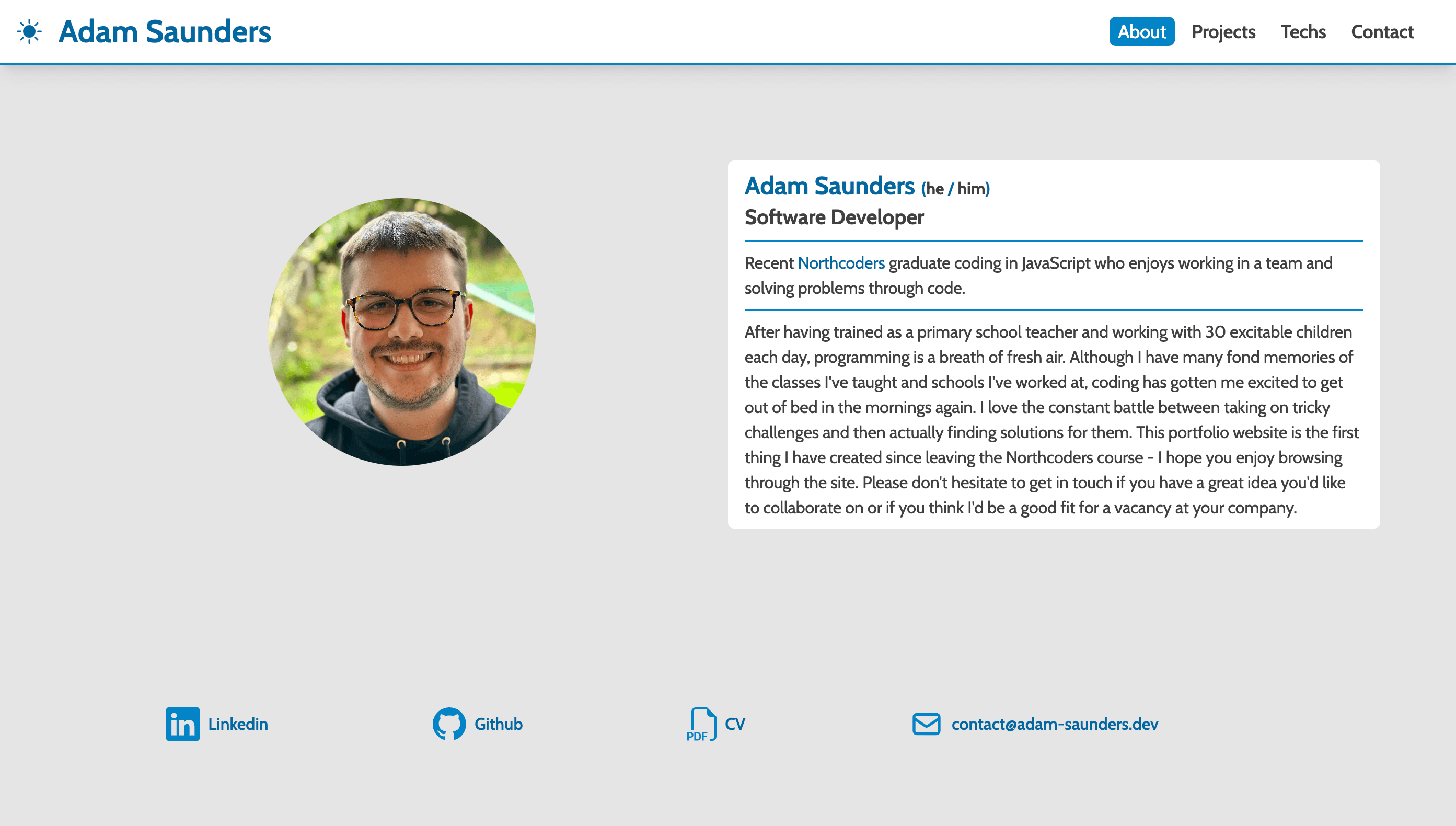 The about screen of adam-saunders.dev, there is a picture of Adam next to a short bio.